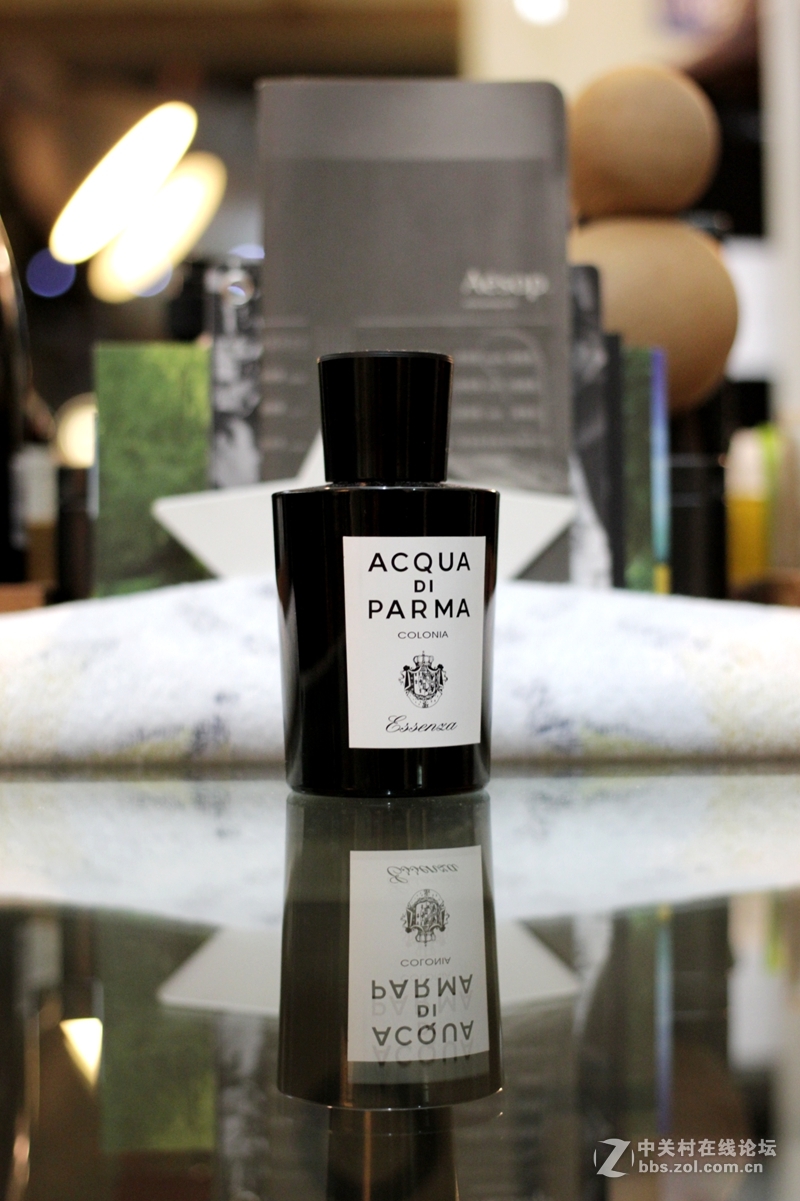 冷光色，高感大光圈下的试镜。