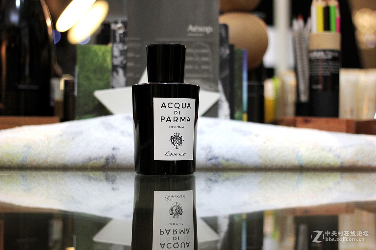 冷光色，高感大光圈下的试镜。