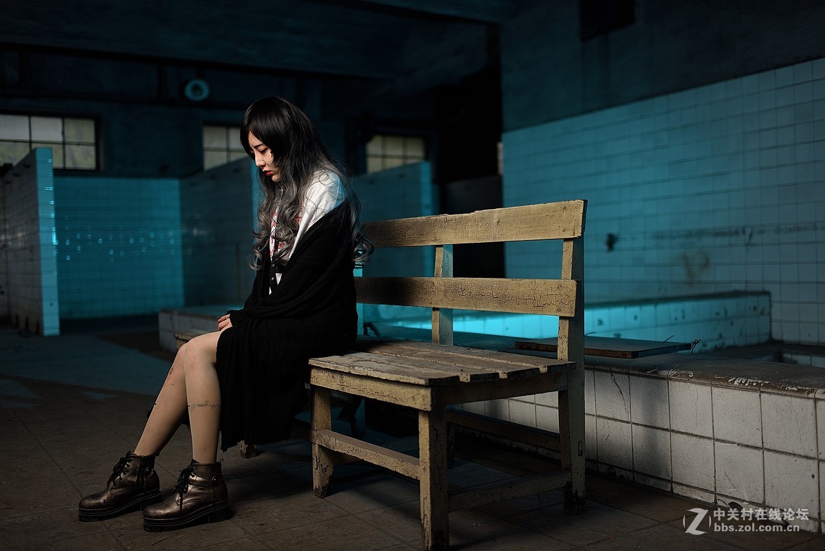 尼康3514g废墟美女人像