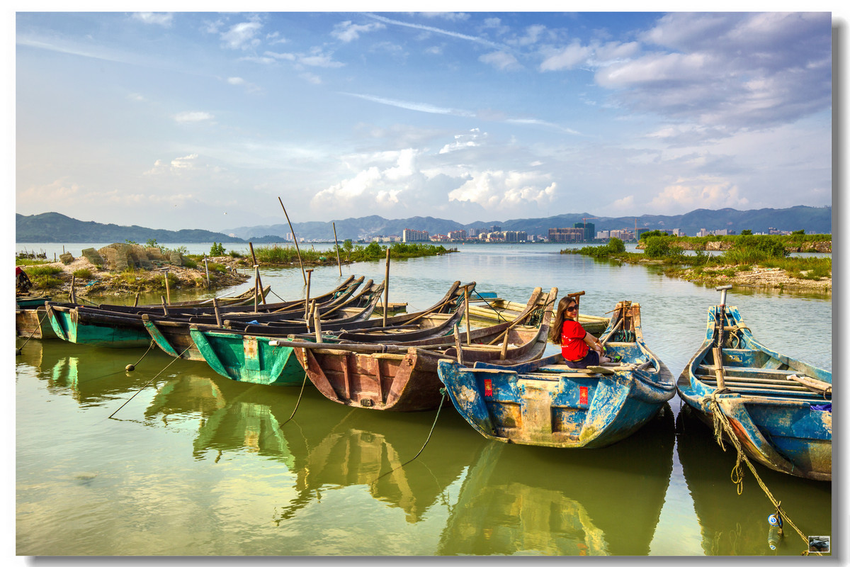 蓝天下的白沙村盐洲岛