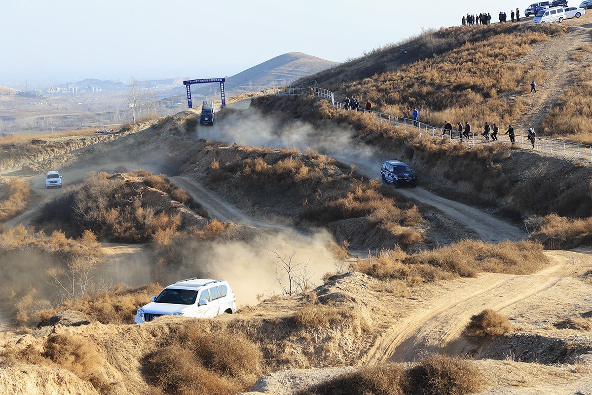 再拍越野车赛道体验