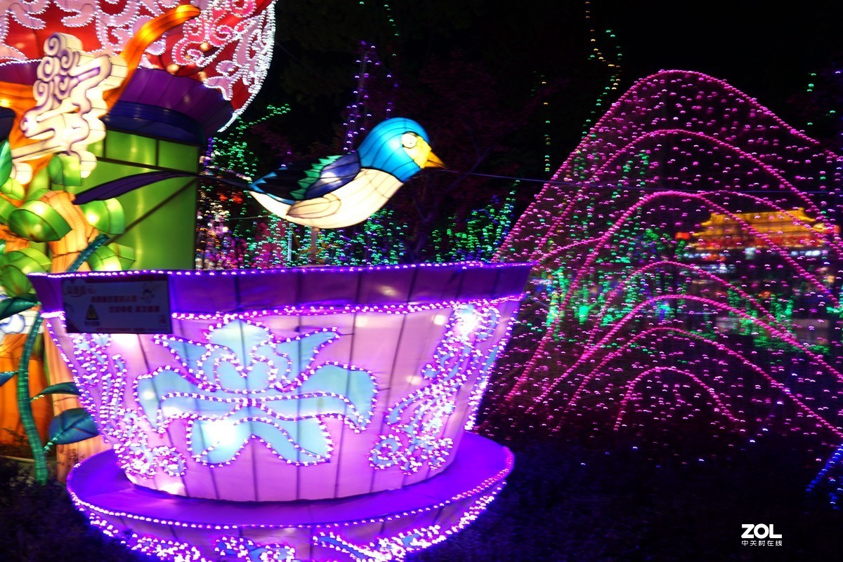 浮梁歙州，万国来求一一陶瓷灯会