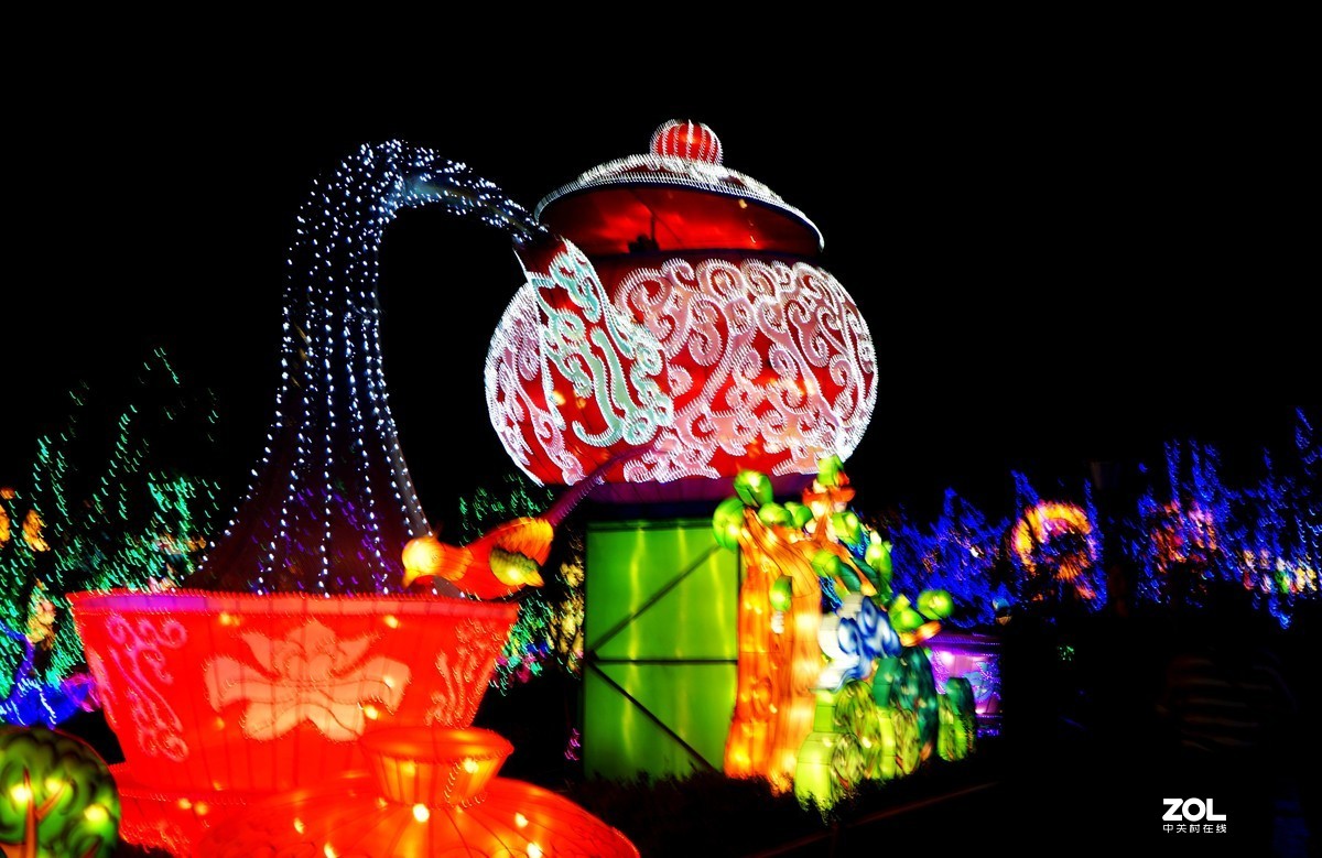 浮梁歙州，万国来求一一陶瓷灯会