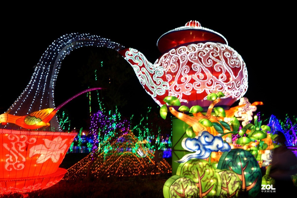 浮梁歙州，万国来求一一陶瓷灯会