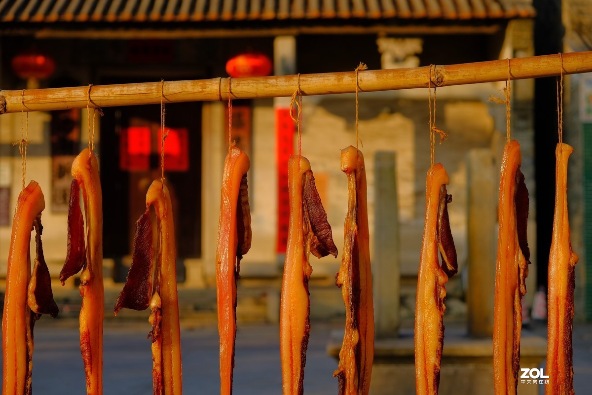 夕阳赖着不走挂在墙头——塱头古村记