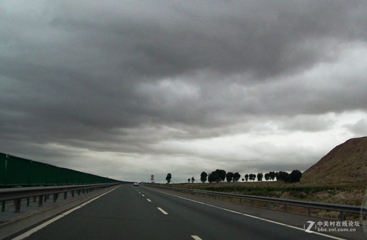 2017夏 长沙到喀什（25）祁连山上雨加雪