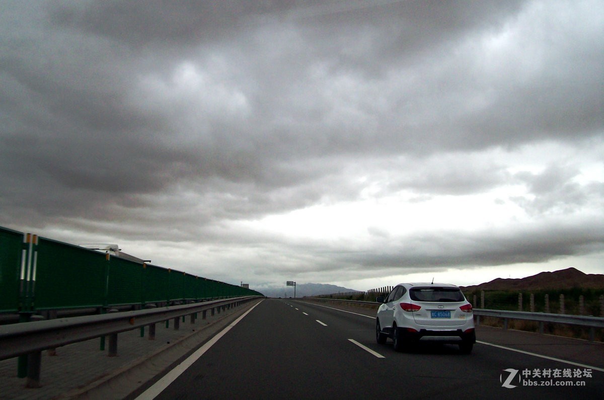 2017夏 长沙到喀什（25）祁连山上雨加雪