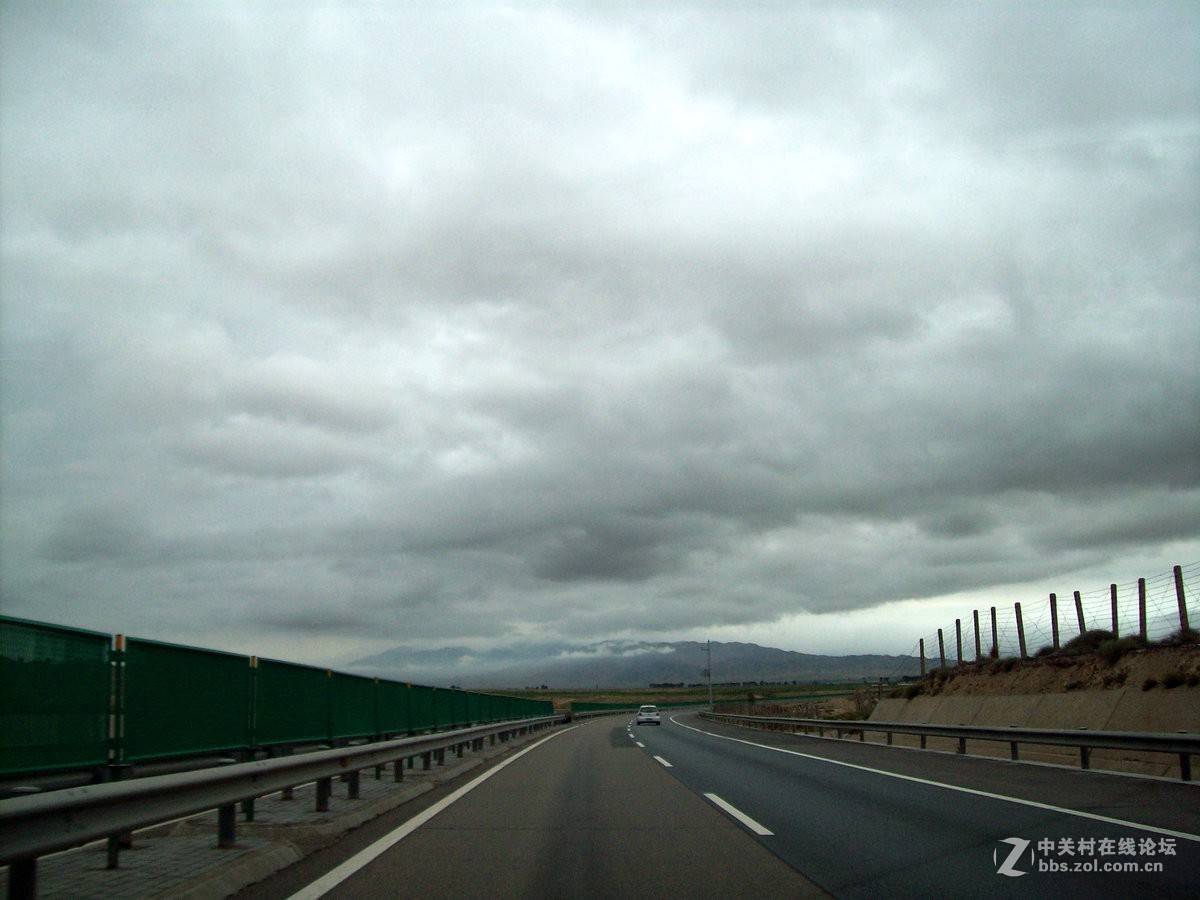 2017夏 长沙到喀什（25）祁连山上雨加雪