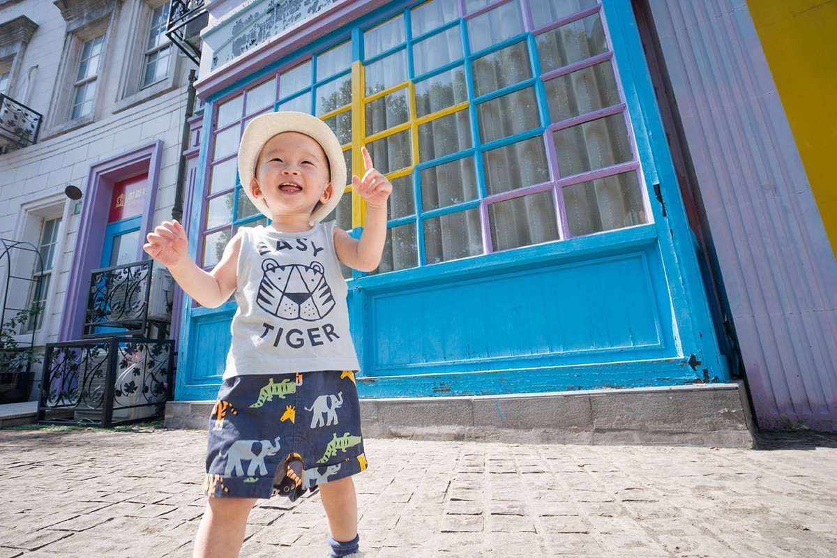 携新拍亲子照一组拜见好友 淮上秋山  祝国庆快乐