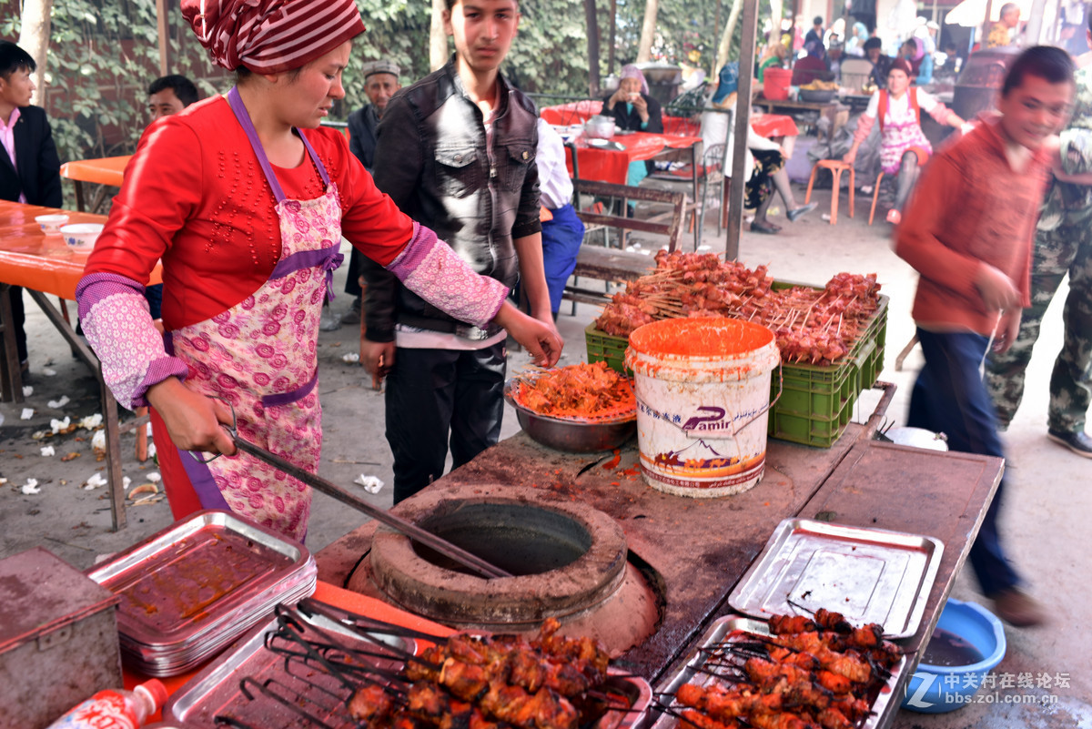 周日逛巴扎去抓拍，原汁原味的民族特色！