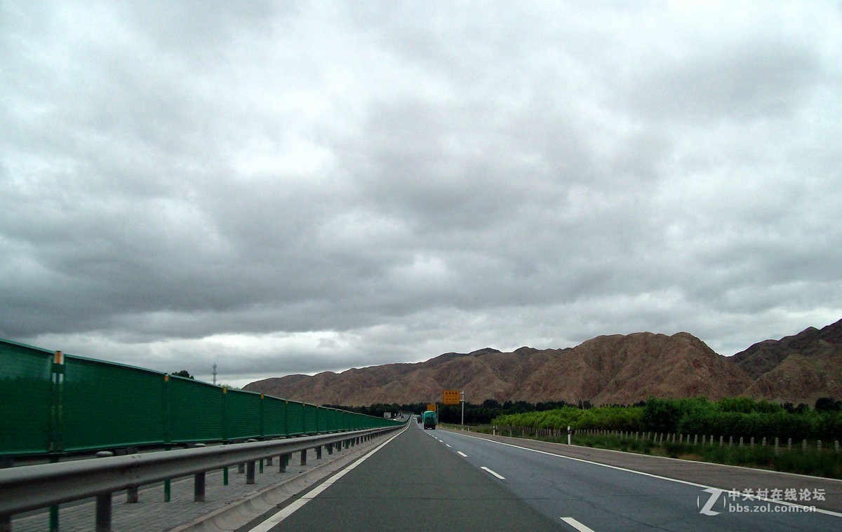2017夏 长沙到喀什（25）祁连山上雨加雪