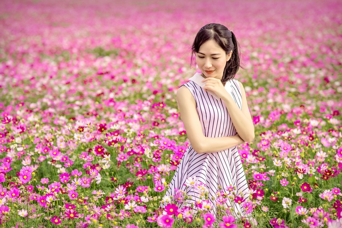花海漫步。。。。。。。。。。。。。。。！