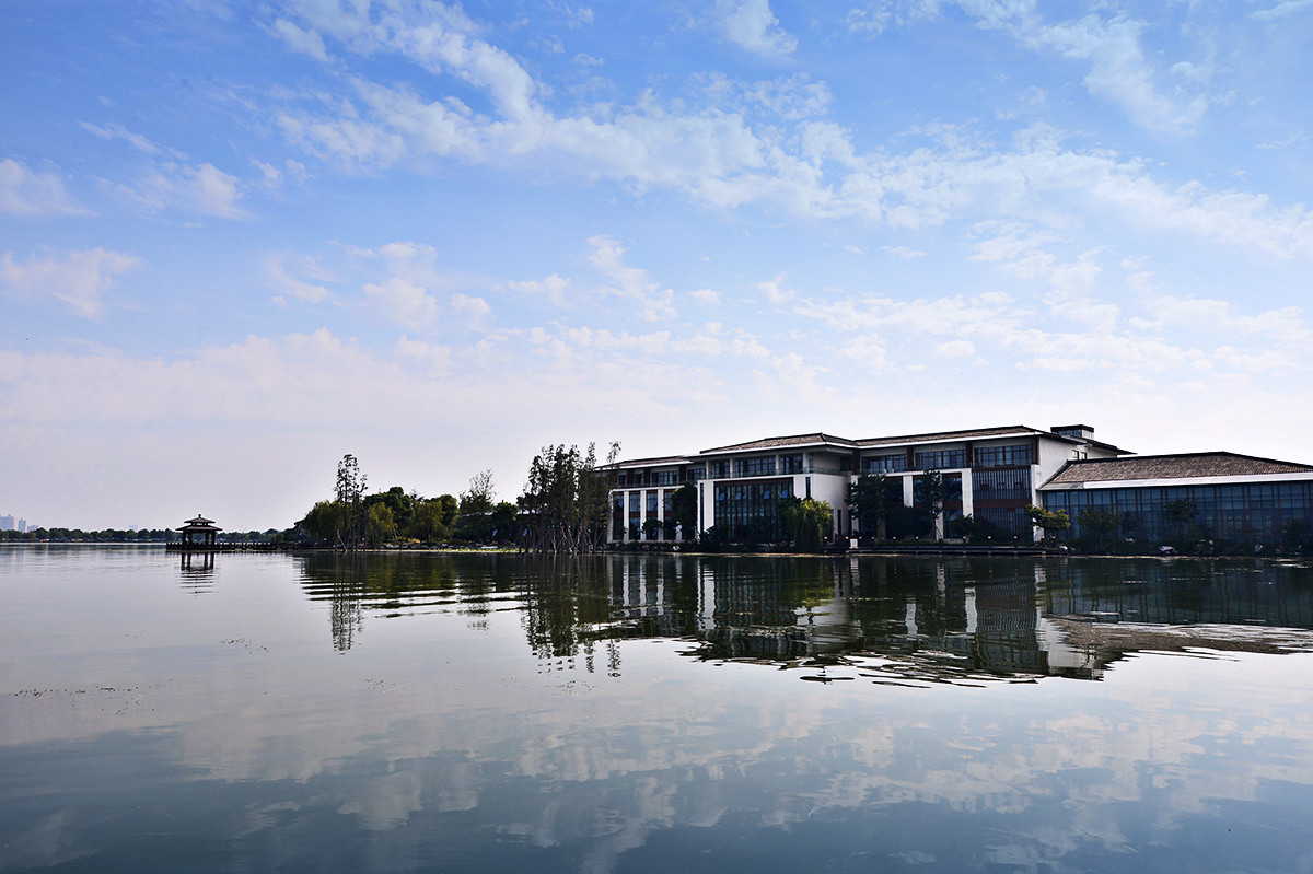 【 · 湖光山色，小城常熟 · 】