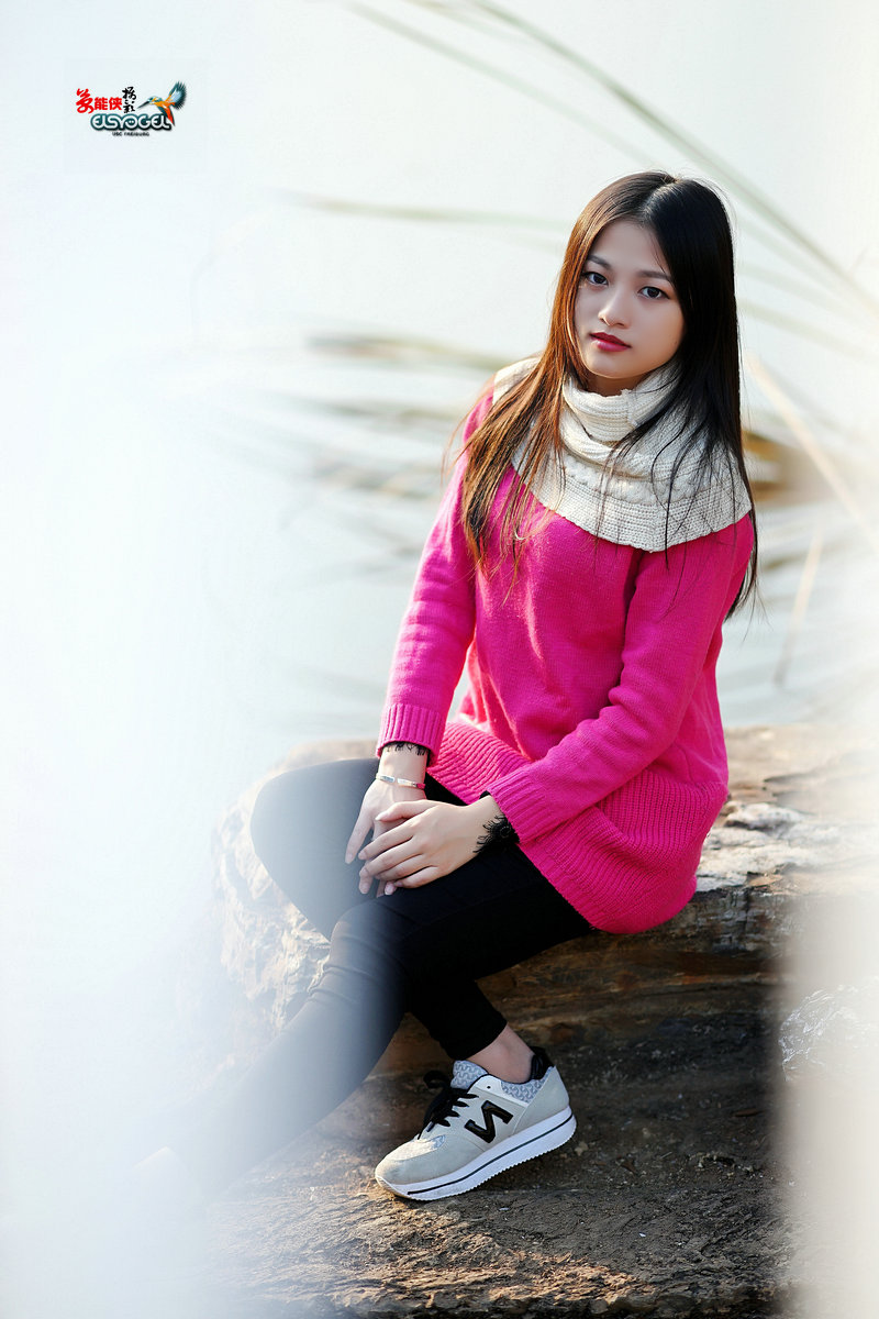 冬日湖边少女嘉莉