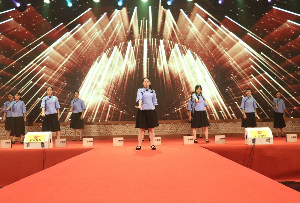 民国学生舞 · 明月几时有？ （ 下）