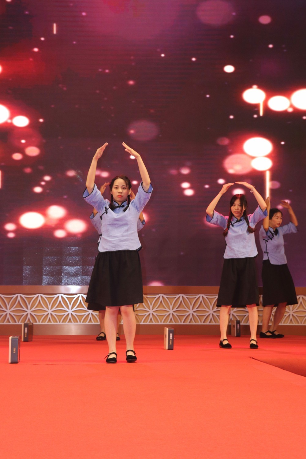 民国学生舞 · 明月几时有？ （  上 ）