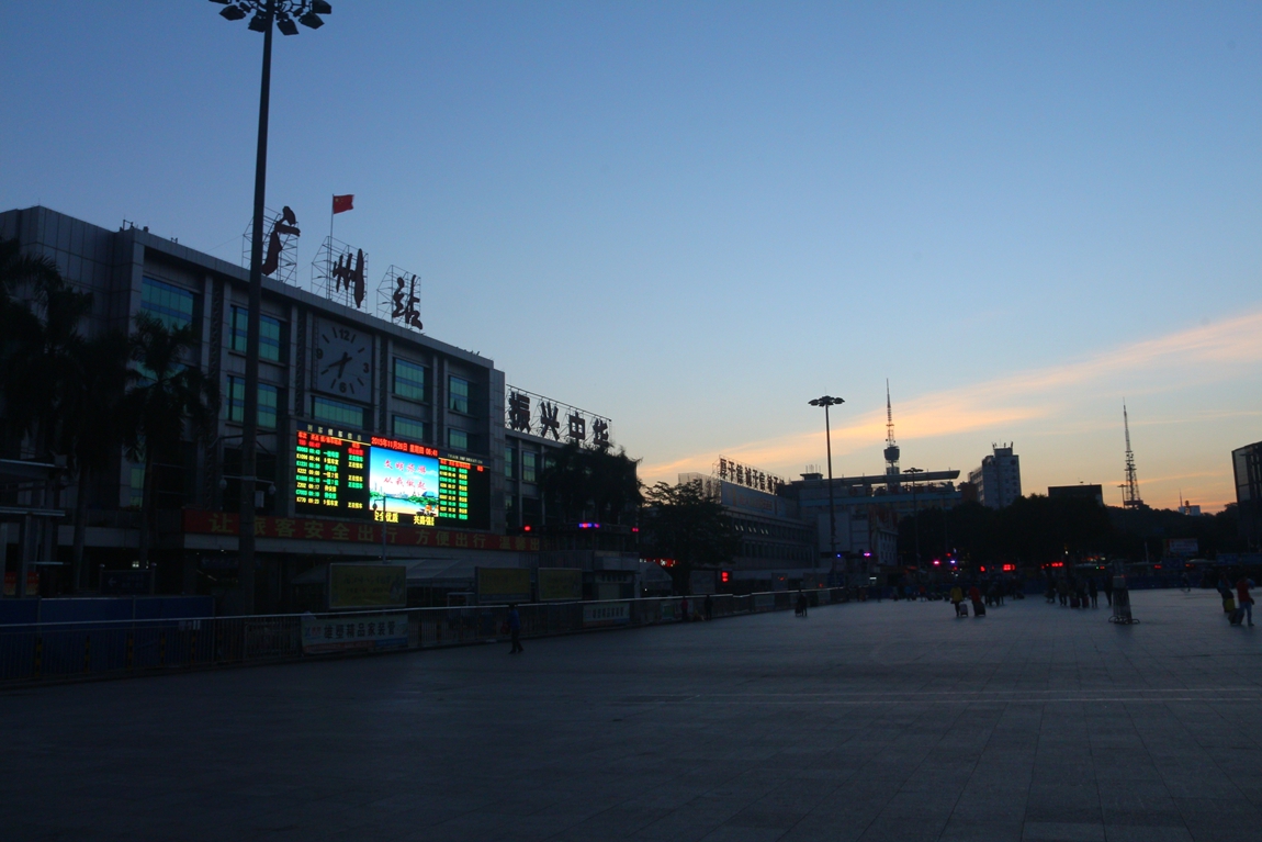 佳能650D+18/55+小小白随拍（手执拍摄）