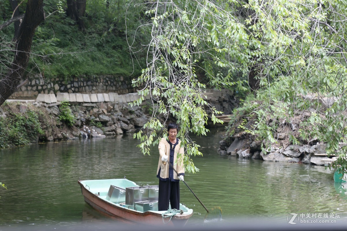 #佳能月赛-最可爱的人# 我的镜头下可爱的你！