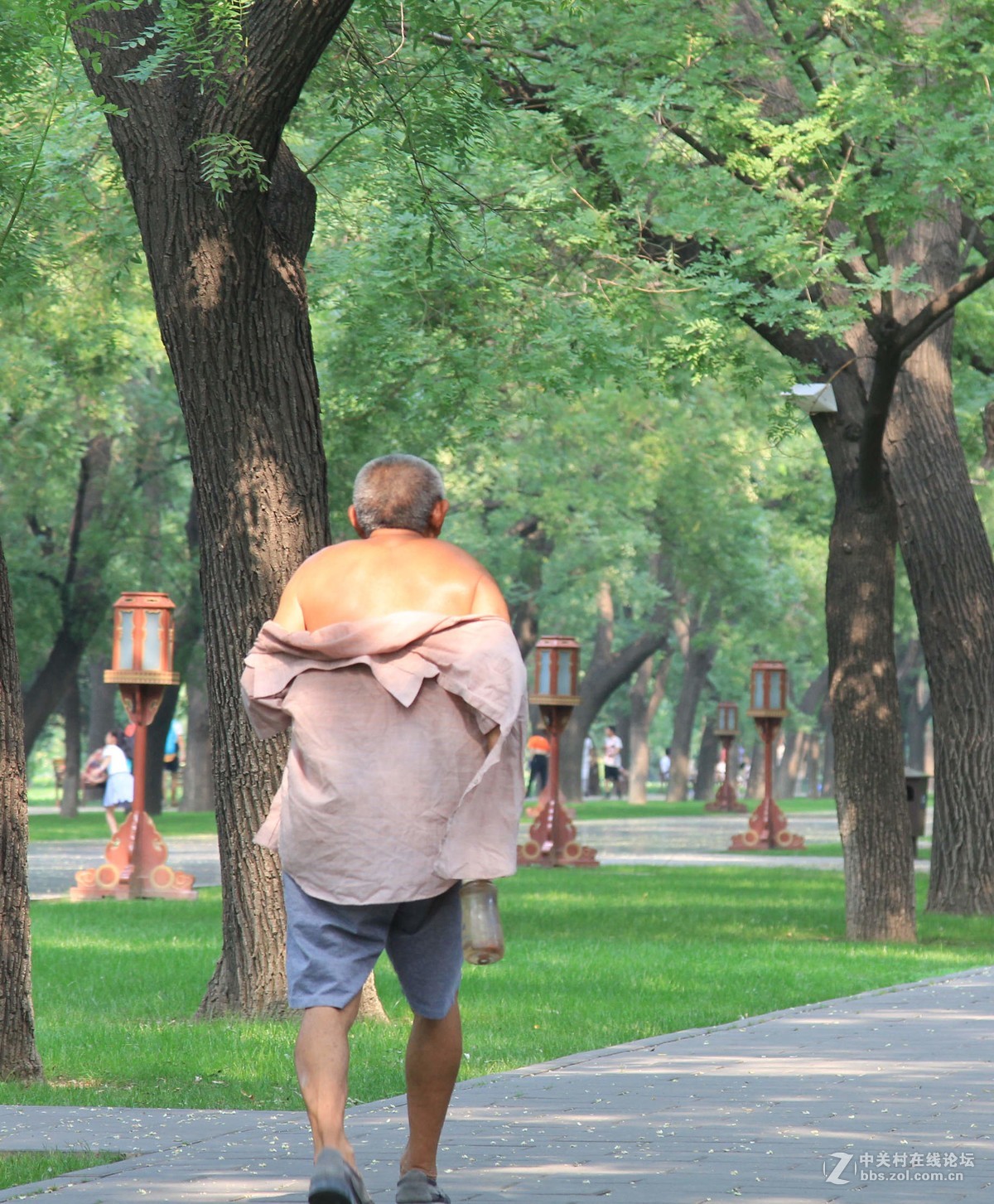 #佳能月赛-最可爱的人# 我的镜头下可爱的你！