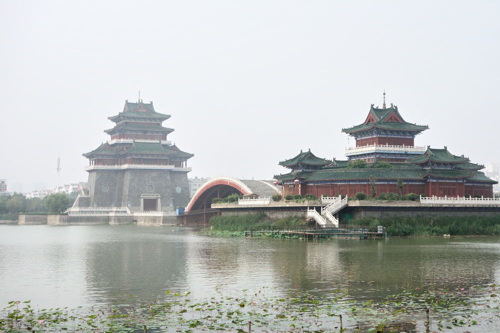 2015-08-08 宾馆旁边的仿古景致