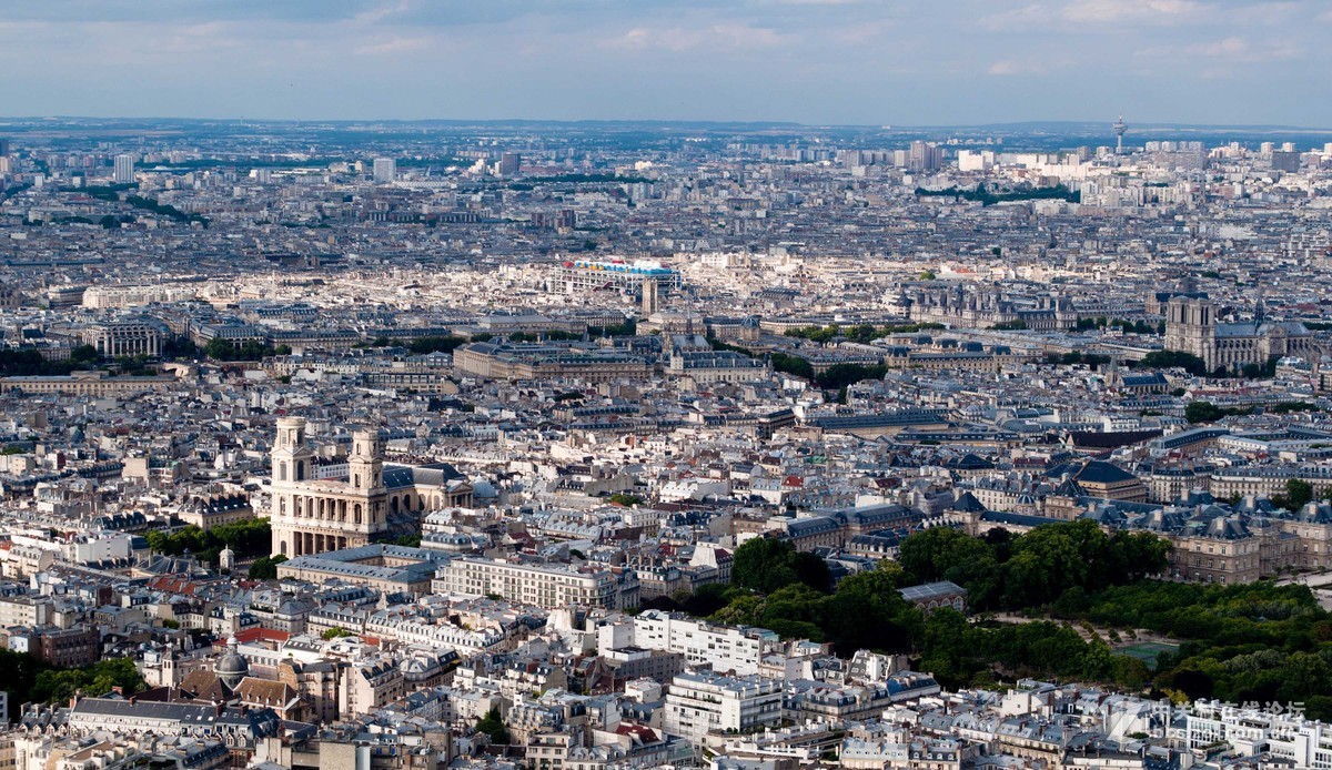 蒙帕纳斯大厦鸟瞰巴黎