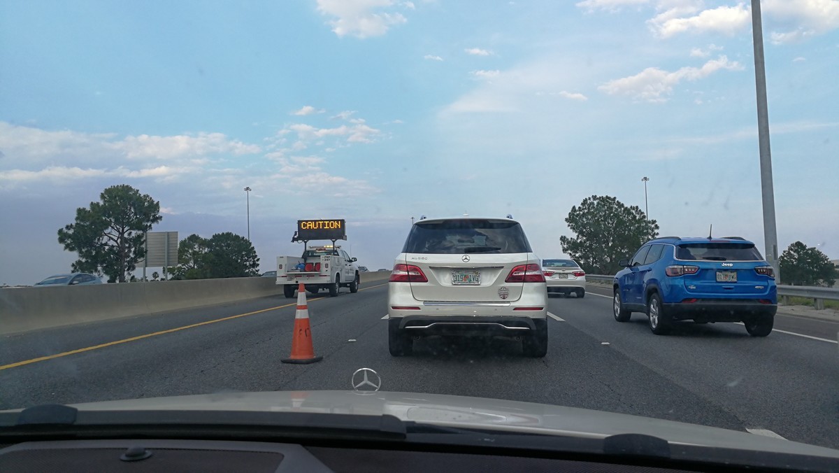 途中抓拍交通事故