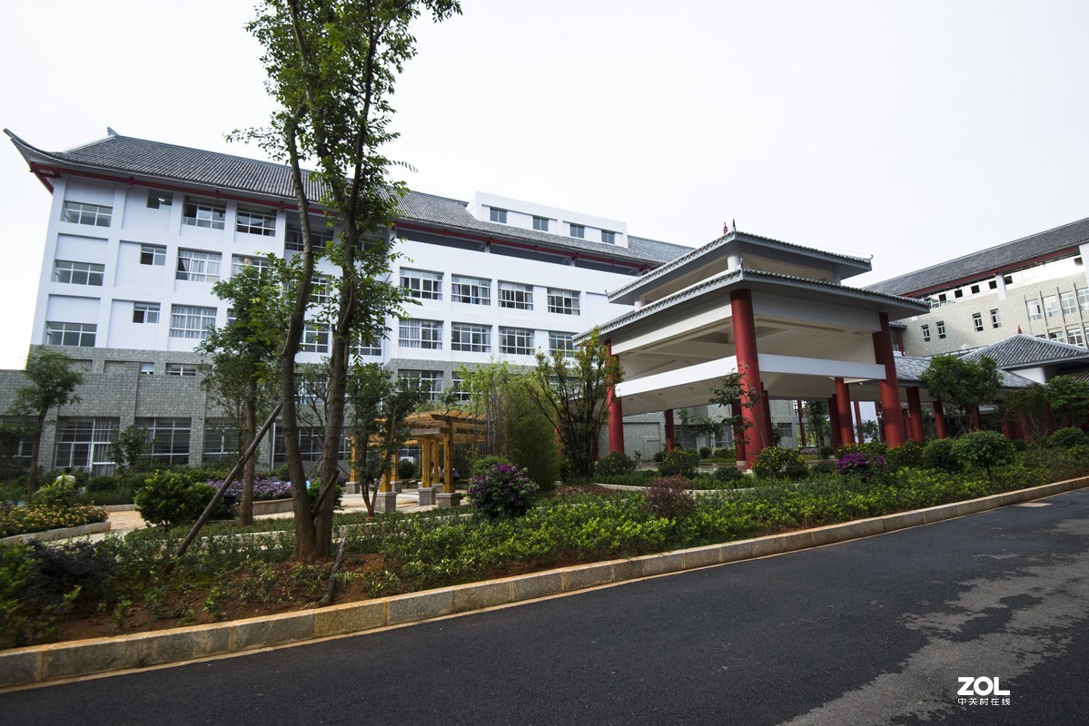 一枚F4广角拍街及医院