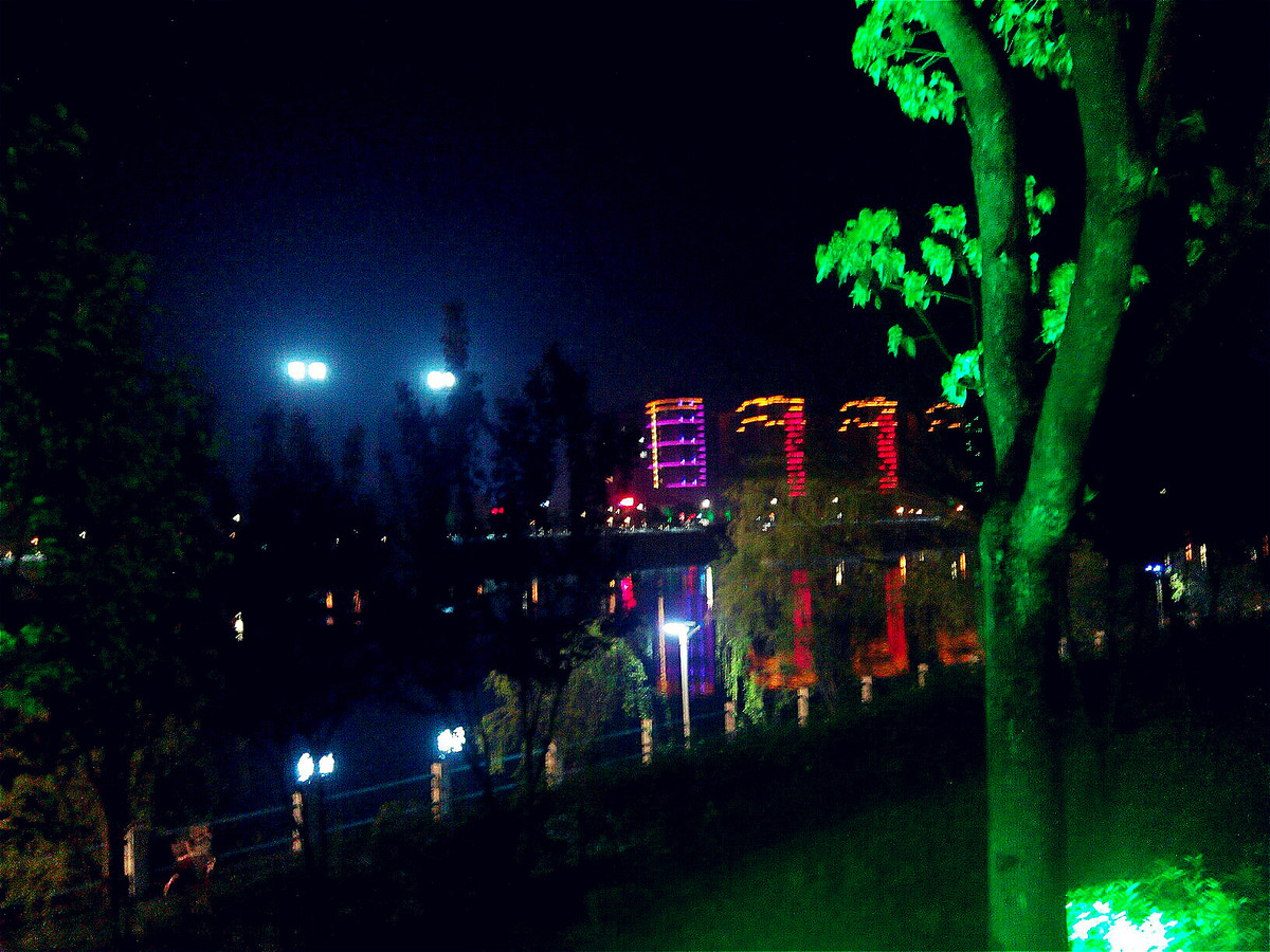 桐庐县域副中心——分水小城市的夜景