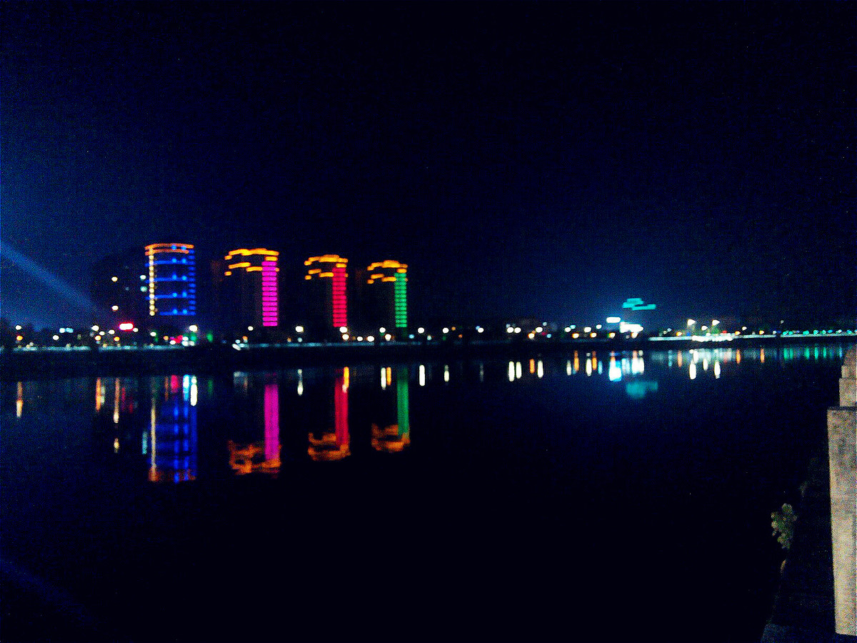 桐庐县域副中心——分水小城市的夜景