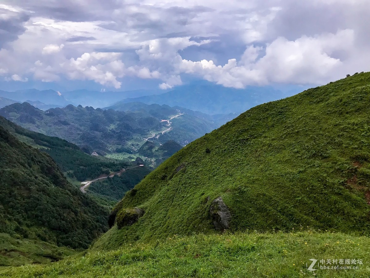 贵州行----时晴时雨中的乌蒙大草原