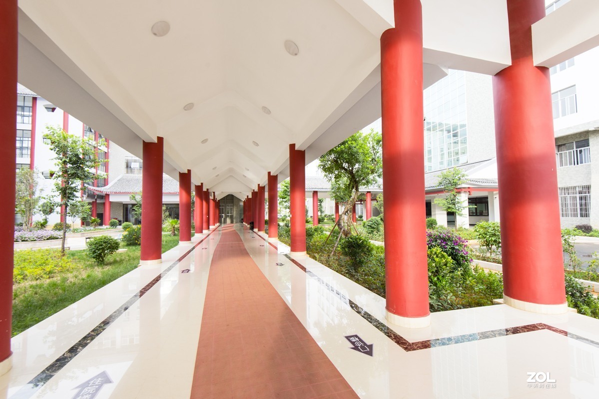 一枚F4广角拍街及医院