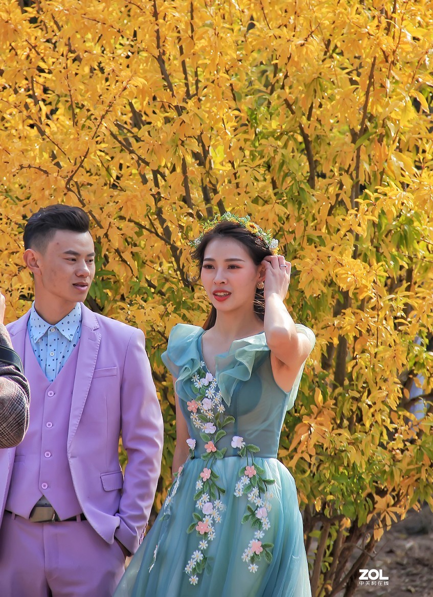 又是《街拍》问题来了，街拍就是抓拍美女吗？肯定不是吧！那就还是叫抓拍美女吧！