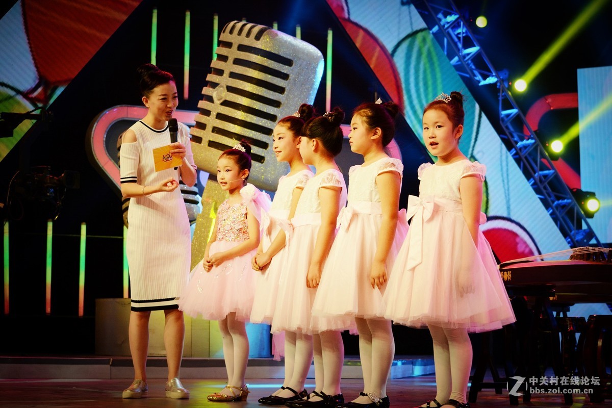 石家庄电视台录制“好榜样”