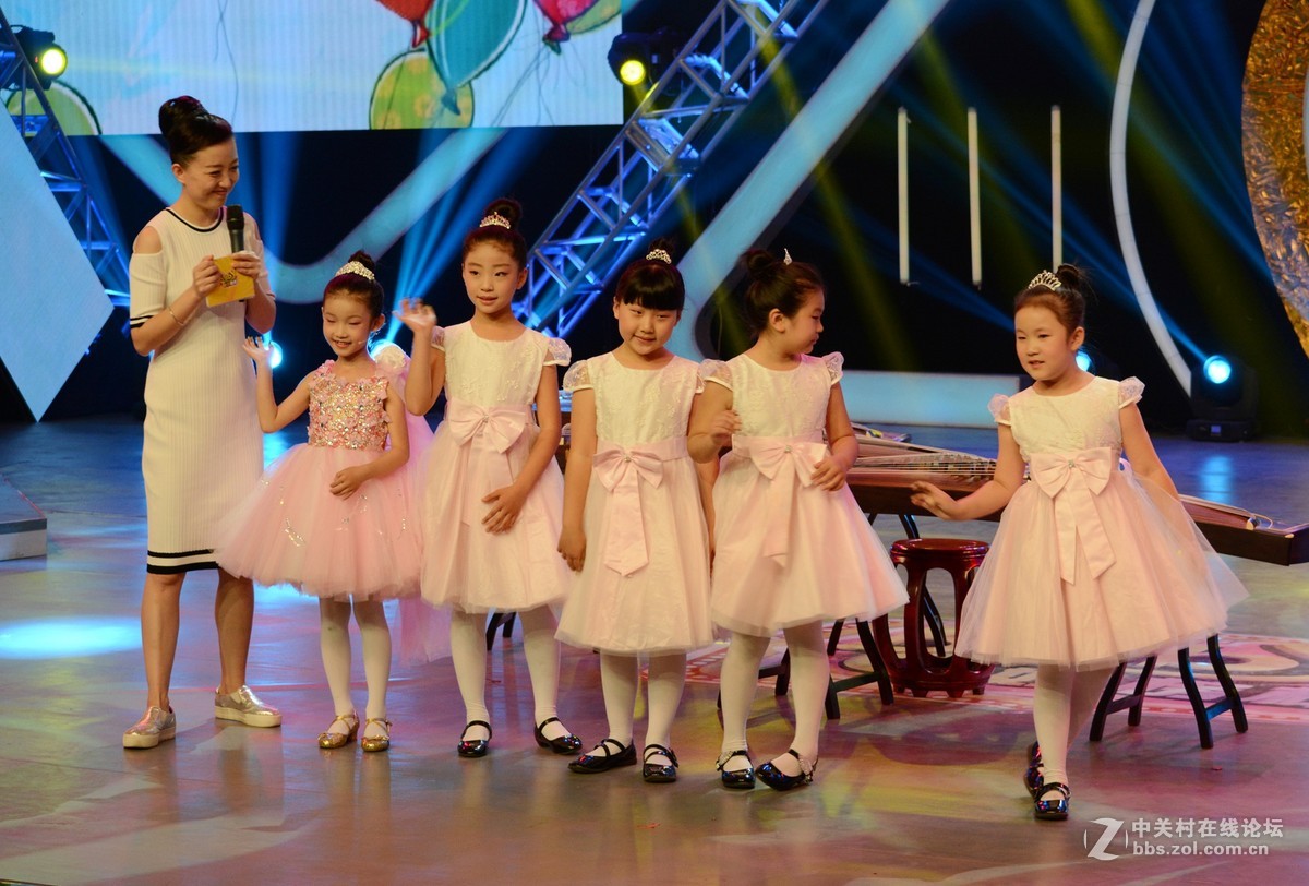 石家庄电视台录制“好榜样”