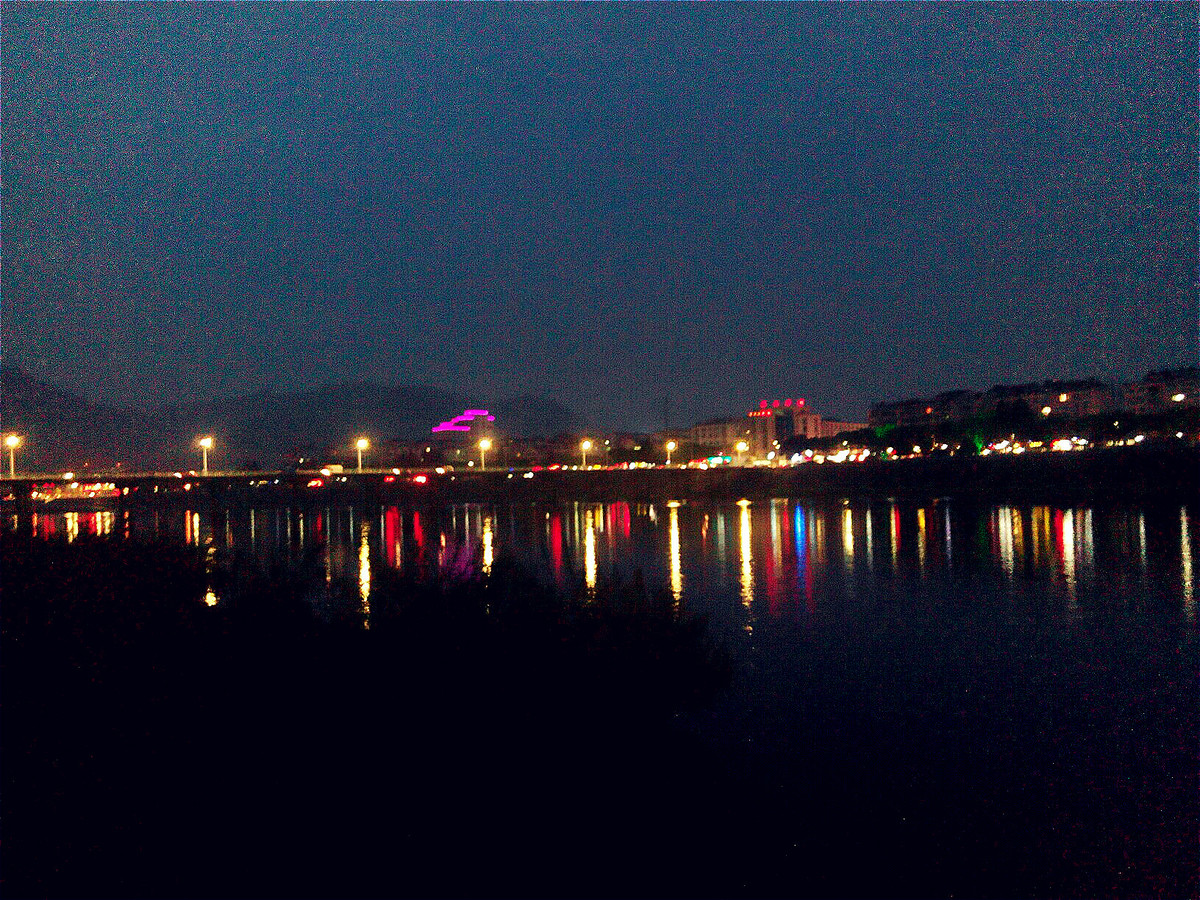 桐庐县域副中心——分水小城市的夜景