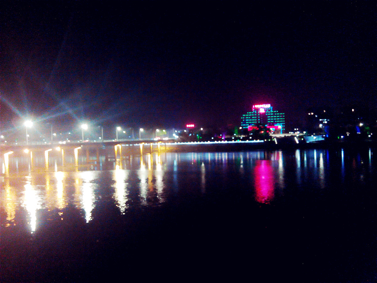 桐庐县域副中心——分水小城市的夜景