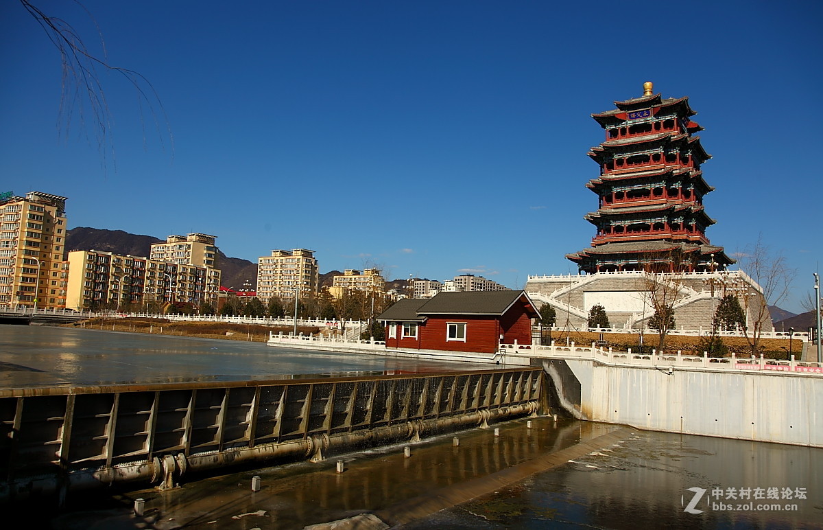 北京门头沟门城湖永定塔一