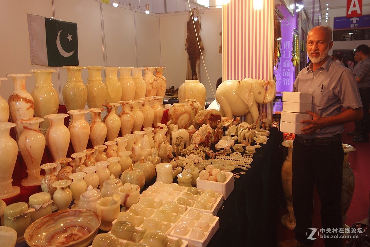 逛逛中东欧博览会