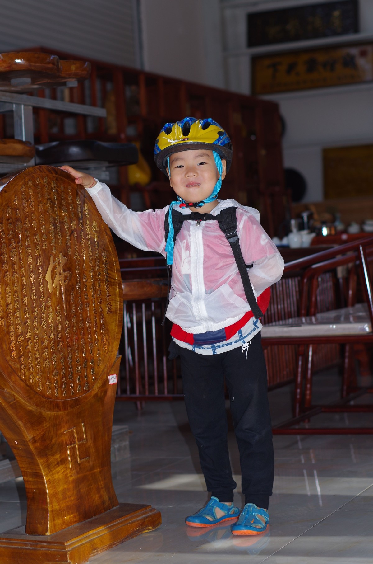 夏天静悄悄叶绿花红