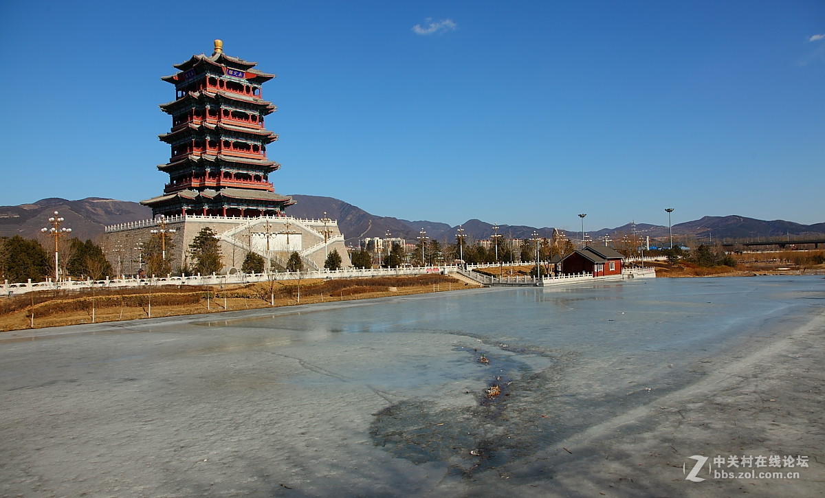 北京门头沟门城湖永定塔一