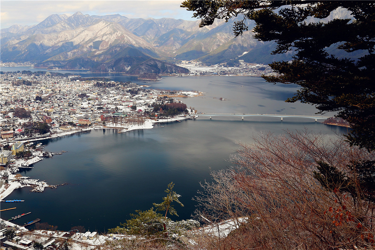日本静冈河口湖天上山公园