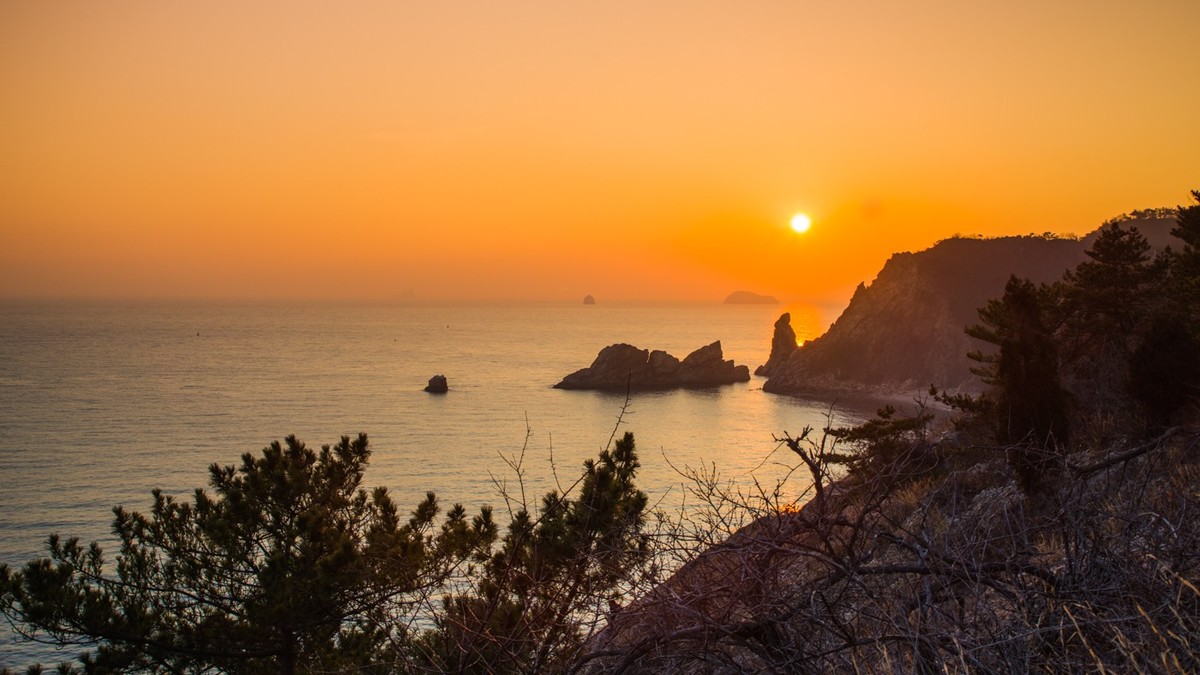 半壁落海日（北大桥落日）