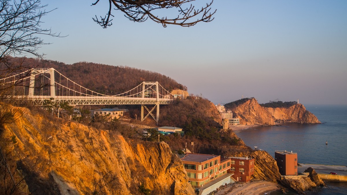 半壁落海日（北大桥落日）