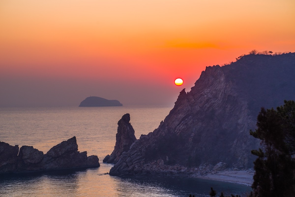 半壁落海日（北大桥落日）