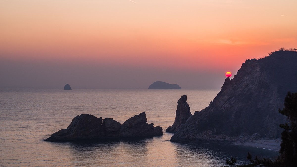 半壁落海日（北大桥落日）
