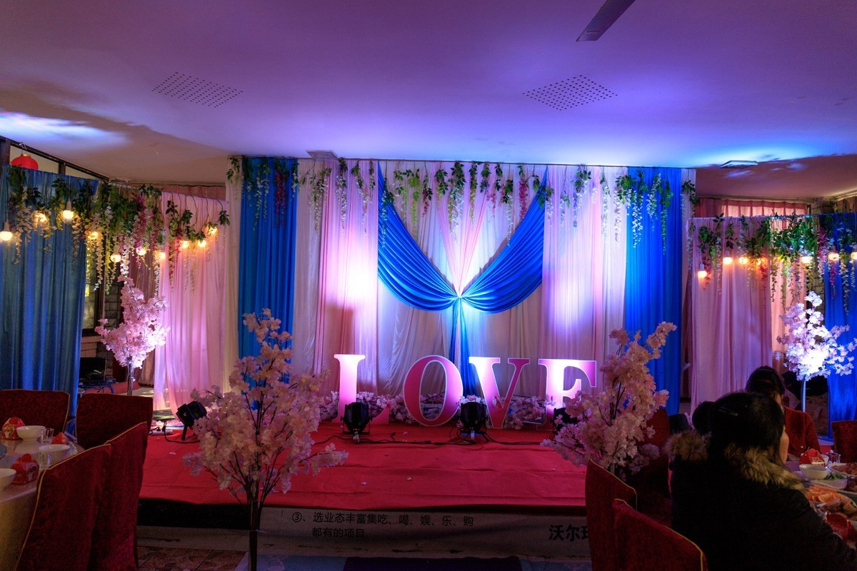 24-70画质还是满意 可惜不是内变焦