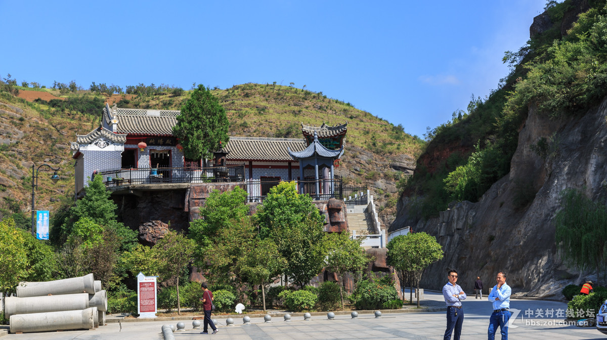 遊覽修建中的陝西山陽古鎮漫川關2