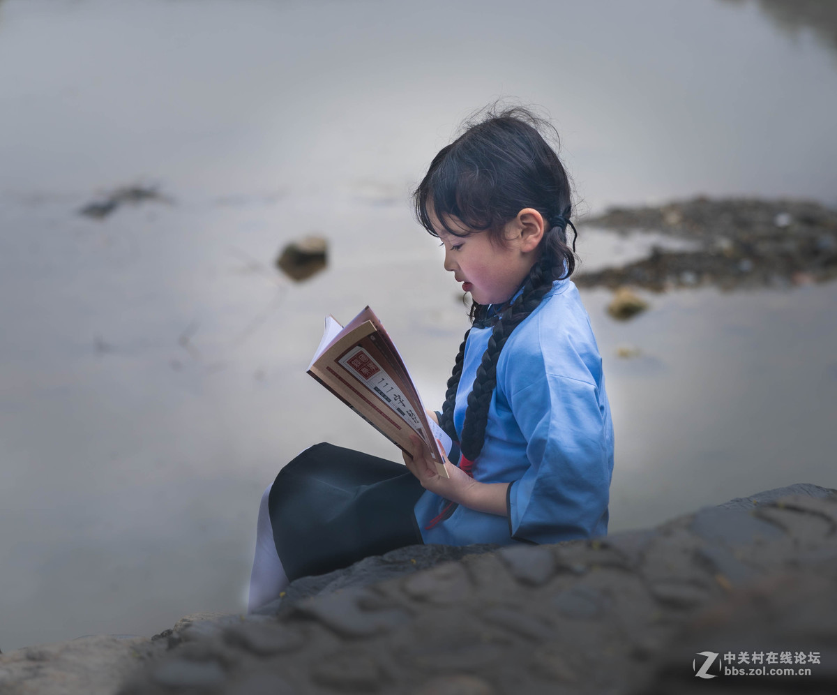 沾衣不湿杏花雨、吹面不寒杨柳风。