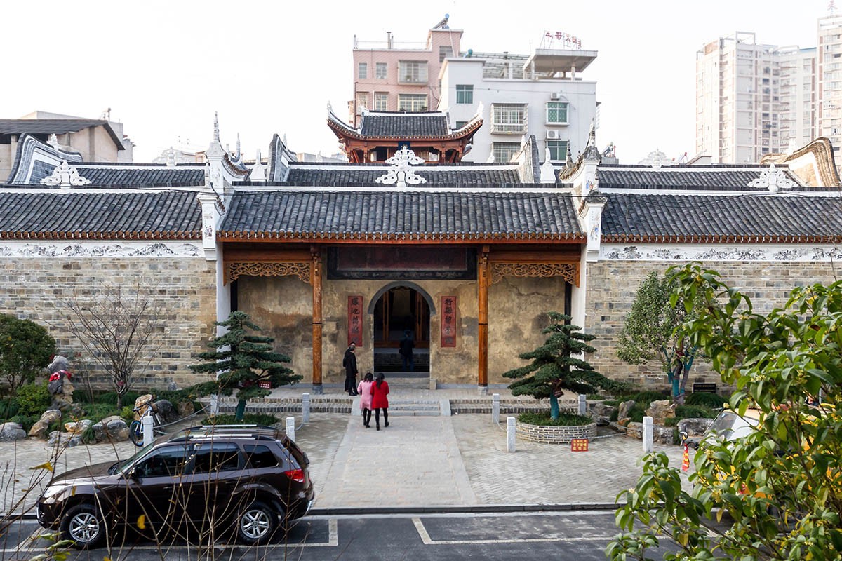重建后的褚公祠