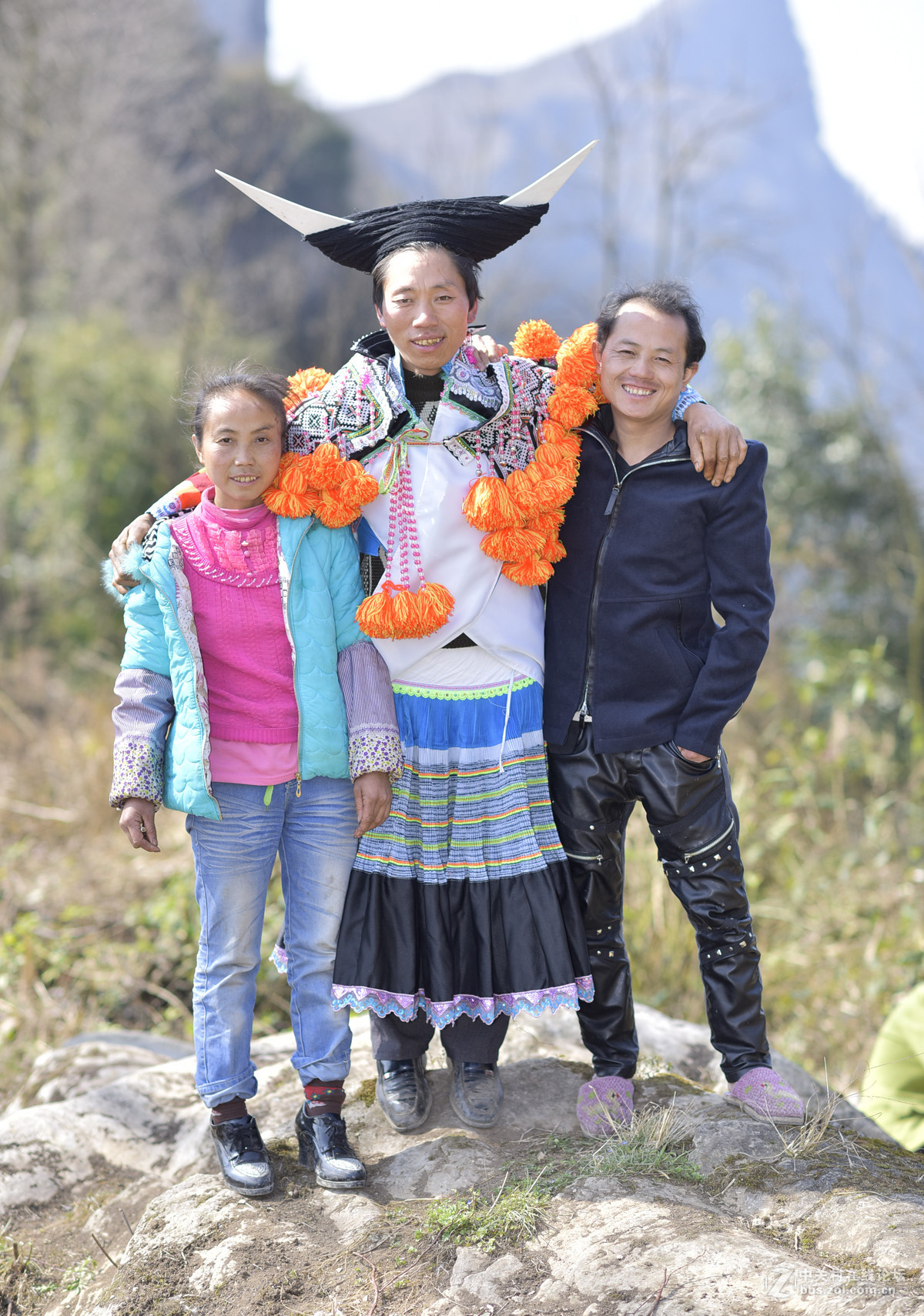 在发两张美女帅哥